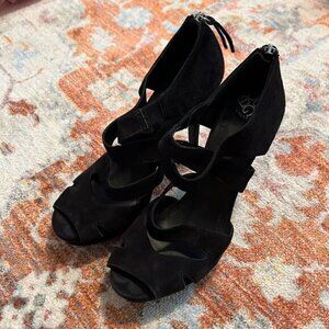 BCBG generation Black Heels 